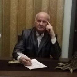 Максим 